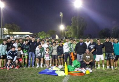 Monte Hermoso: entregaron kits deportivos a clubes locales