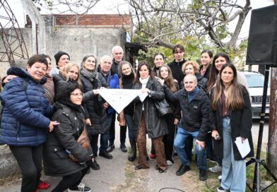 Berisso homenajeó a Lucía Mirta Swica en una nueva “Esquina por la Memoria”