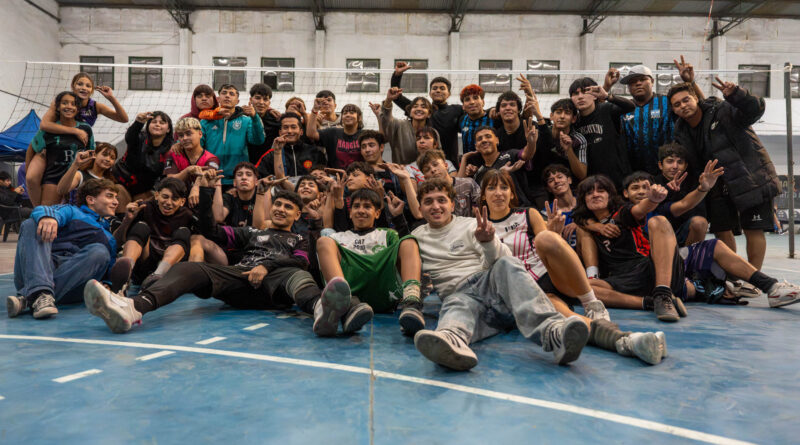 Se fortalecen los espacios para las juventudes en Moreno