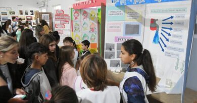 La Secretaría de Salud organizó una Feria de Ciencias Escolar sobre prevención de consumos problemáticos