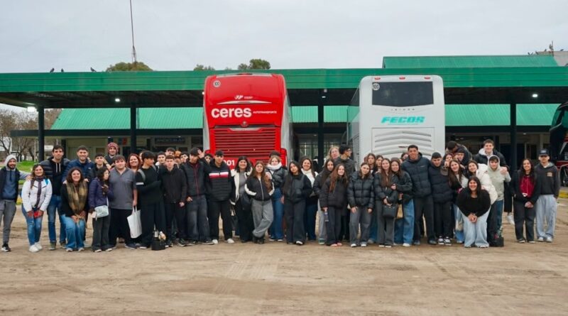 150 estudiantes montehermoseños participaron de la Muestra de Carreras de la UNS