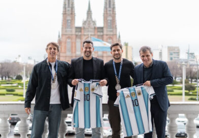 La Municipalidad recibió a los platenses que integran el cuerpo técnico de la selección argentina